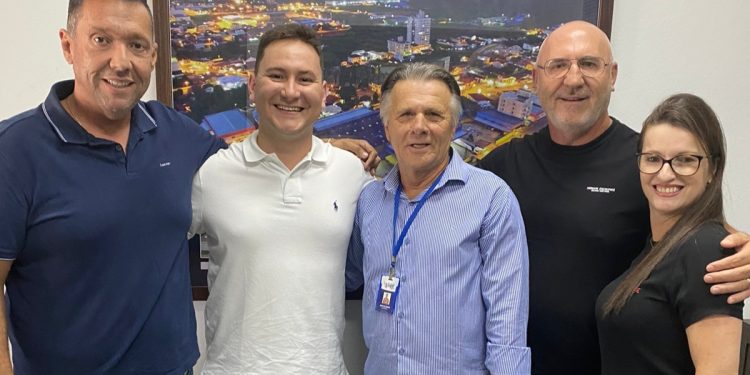 Componarte reinaugura loja em São João Batista