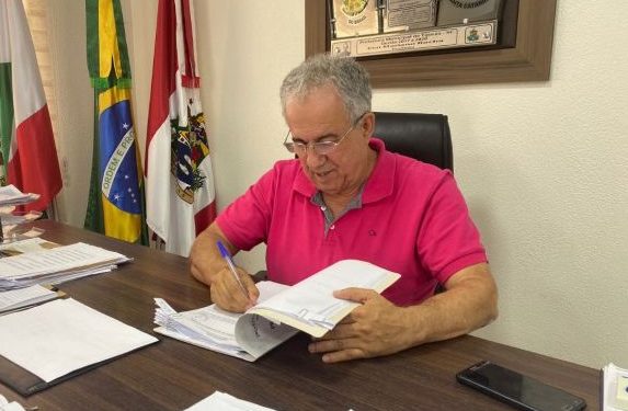 Professores de Tijucas terão reajuste de 14,95% no piso salarial