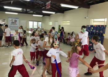 Escolas e creches realizam festividades de Carnaval em Nova Trento