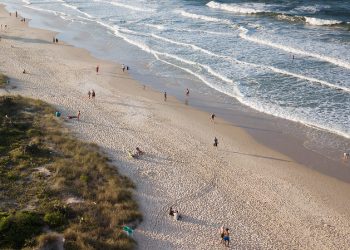 Relatório de balneabilidade do IMA aponta 68,35% de pontos próprios para banho no estado