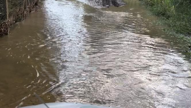 Prefeitura de Canelinha atua para reduzir impactos causados pelas fortes chuvas desta madrugada