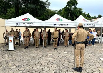 Policia Militar realiza formatura de promoção de policiais da região