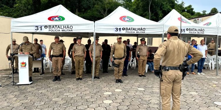 Policia Militar realiza formatura de promoção de policiais da região