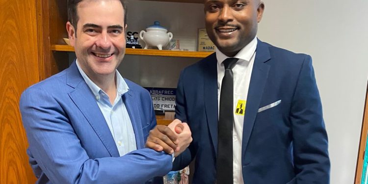 Chiodini destinará quase R$ 1 milhão em recursos a pedido do vereador Teodoro