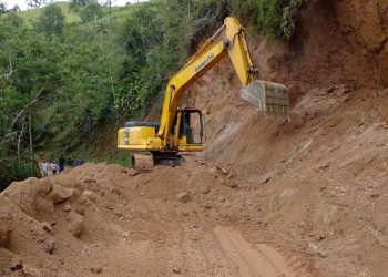 Trânsito na Estrada Geral do Macaco Branco é liberado