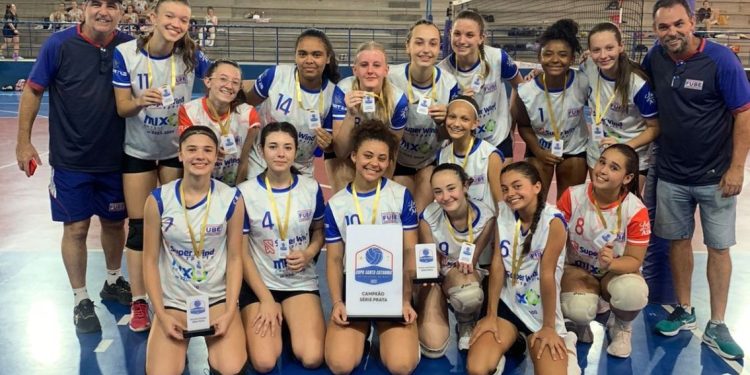 Equipe da Fube vence a Série Prata da Copa Santa Catarina de Voleibol Feminino