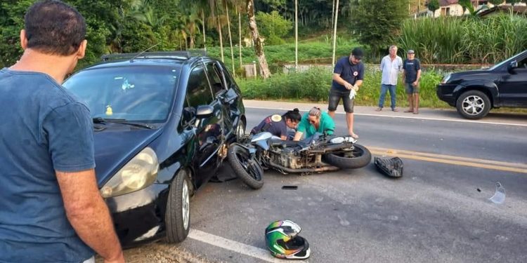 Acidente deixa uma pessoa gravemente ferida na SC-410, em Nova Trento