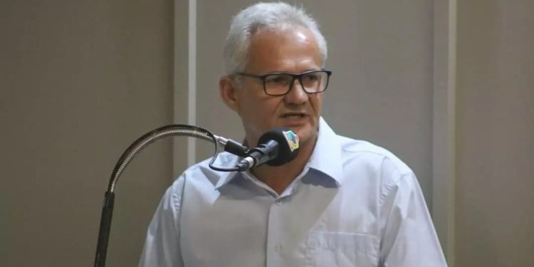 Paulinho da Ambulância assume vaga na Câmara