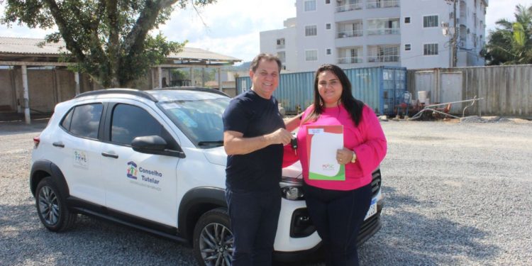 Conselho Tutelar de São João Batista é contemplado com automóvel SUV pelo MPSC