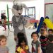 Coelho da Páscoa visita escolas e creches de Nova Trento