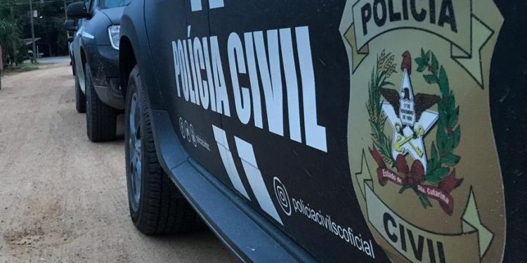 Polícia Civil da região cumpre mandado de busca e apreensão e identifica usuário que ameaçava atacar creches