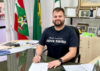 Nova Trento vai pagar piso salarial do magistério. Piso fica em R$ 4.420