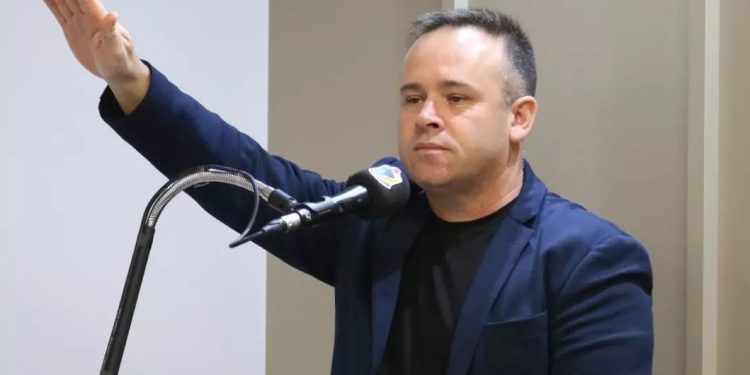 Juliano dos Santos assume vaga no Poder Legislativo de São João Batista