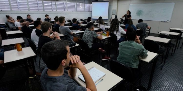 Inscrições para o Encceja vão até 6 de junho