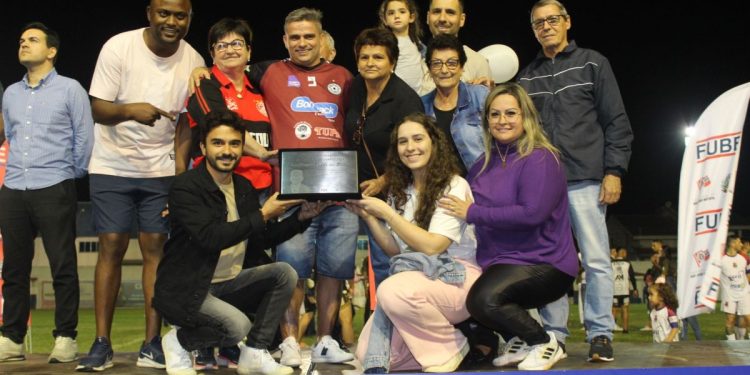 Campeonato Municipal de Futebol presta homenagem a Osmar Rabello dos Santos