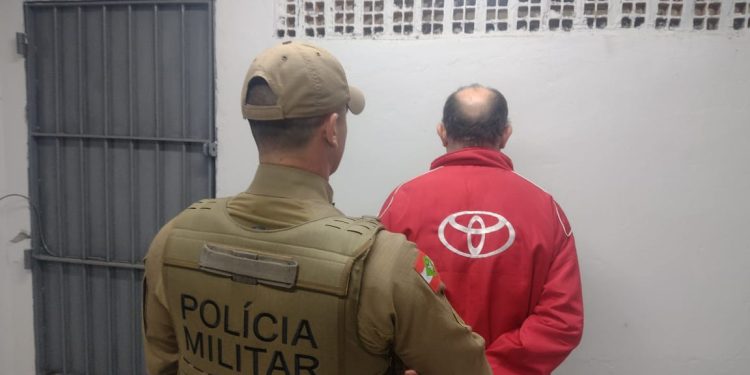 Homem é preso acusado de estuprar enteada de 10 e sobrinha de 12 anos, em São João Batista