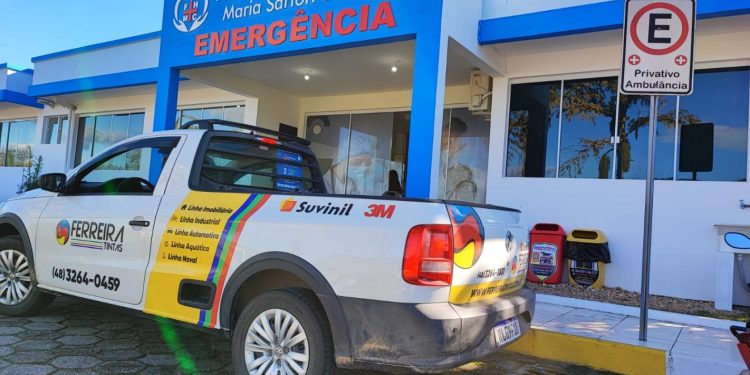 Hospital de Canelinha renova suas instalações com o apoio da Ferreira Tintas