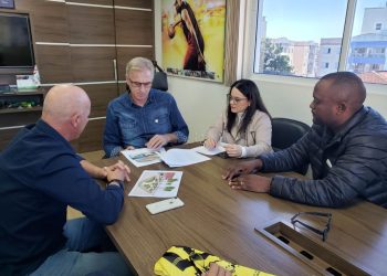 Vereador e diretor da Fube se reúnem com diretor da Fesporte