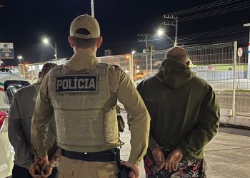 PM de São João Batista apreende drogas, arma e prende em flagrante dois traficantes