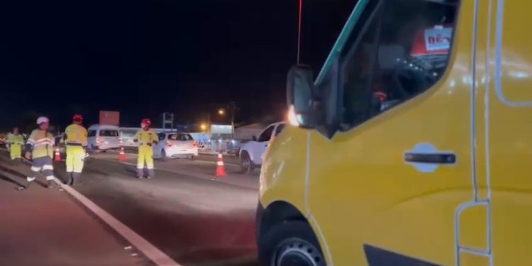 Homem morre atropelado na BR-101, em Tijucas