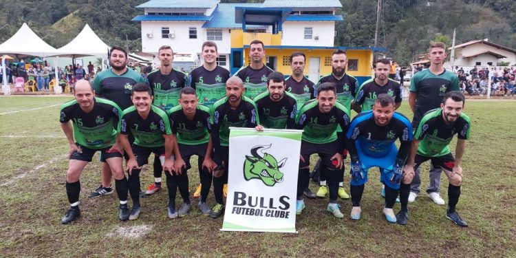 Bulls vence e lidera o Campeonato Municipal de Major Gercino