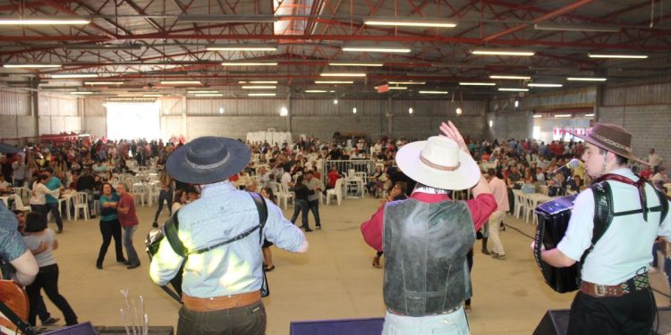 APPs de creches e escolas terão barracas de alimentos na 15ª Festa do Colono de São João Batista