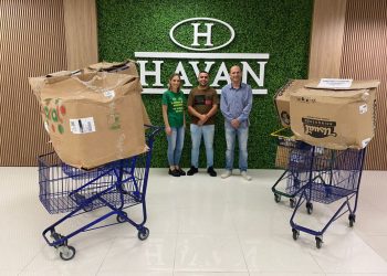 Havan entrega doações de roupas para Assistência Social de Canelinha
