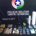 Após denúncias Policia Militar prende suspeito e encontra droga e munição