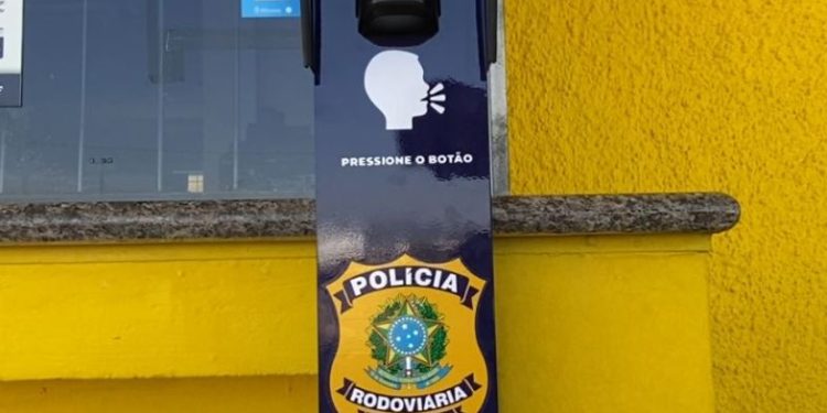 PRF disponibiliza totens de atendimento para apoio ao cidadão nas rodovias federais de SC