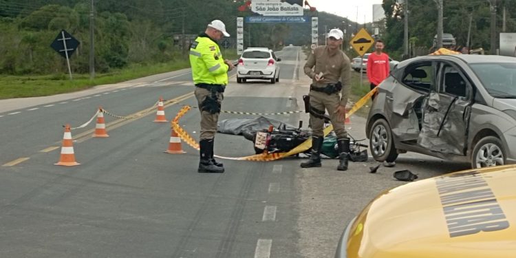 Homem morre em acidente na SC 410 no bairro Cardoso