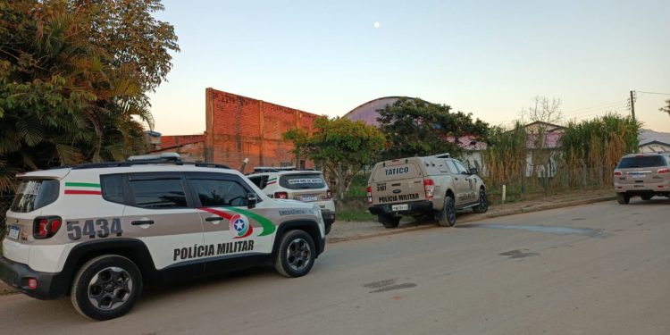 Operação conjunta da Polícia Militar e Civil em São João Batista contra o tráfico de drogas