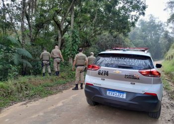Corpo é encontrado amarrado e carbonizado em Itajaí