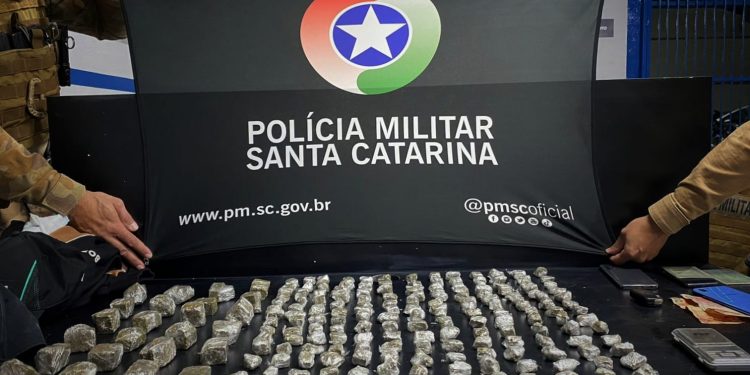 Operação resulta na prisão de quatro pessoas por tráfico de drogas