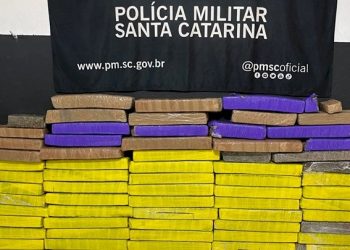 Mãe e filho são detidos com mais de 48 kg de maconha