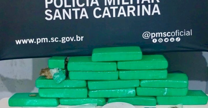 Mais de 9 kg de maconha são apreendidos pela Policia Militar