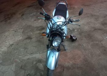 Motociclista fica gravemente ferido, e veículo foge em acidente na SC-410