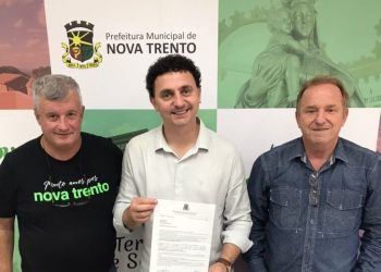 Deputados visitam Prefeitura de Nova Trento