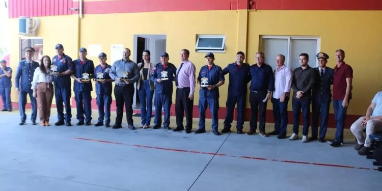 Inauguração de reforma e ampliação do quartel e ativação do 2º Pelotão de Bombeiros Militar em SJB