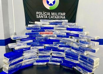Polícia Militar apreende 103,5 quilos de cocaína e um veículo