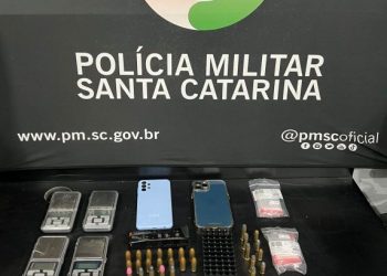 Polícia Militar prende dupla por tráfico de drogas em Camboriú