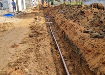 Samae de Nova Trento instala nova rede de água no Trinta Réis