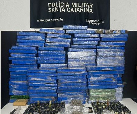 PM prende um homem de 22 anos por tráfico de drogas em Itajaí