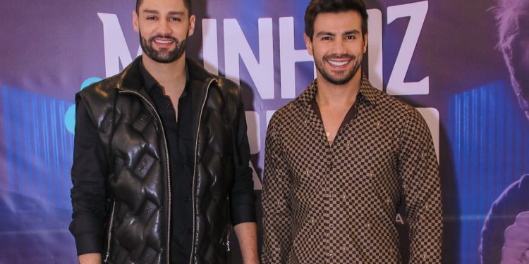 Munhoz e Mariano enfrentam processo judicial após alegações de fornecimento de bebida alcoólica a adolescente em show