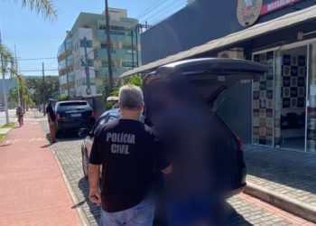 Polícia Civil prende em Bombinhas foragido condenado por homicídio