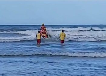 Seguem as buscas ao adolescente que foi arrastado pelo mar em Itapema