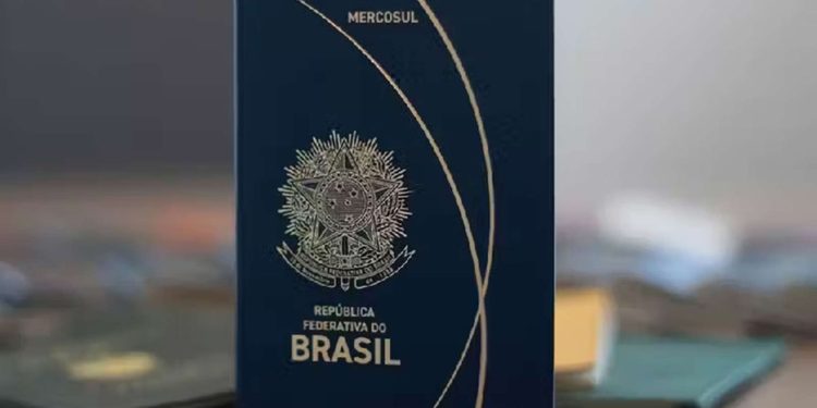 Novo modelo de passaporte começa a ser emitido no Brasil