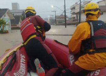 Santa Catarina tem 142 municípios afetados pelas chuvas e 112 em situação de emergência