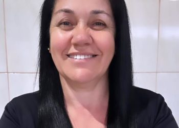 Marileia Amorim Tomaz exerce a profissão de sapateira há 40 anos