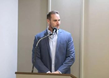 Empresário Levi Sottomaior de Souza Filho recebe placa de Cidadão Batistense