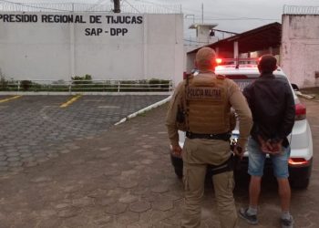 Policia Militar cumpre mandado de prisão por trafico em Porto Belo